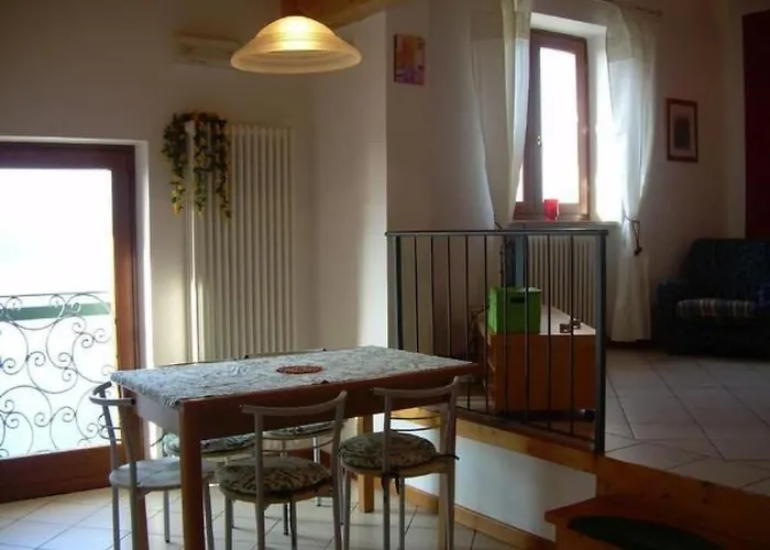 By Interhome برنزوني سول جاردا